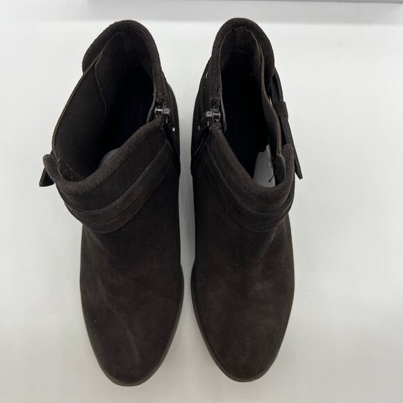 Isaac Mizrahi Live! Leather Boot Womens 7M Brown Boots Heel Side Zip - Picture 3 of 12